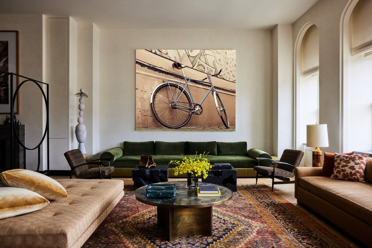 Detail shot from the 'Wonderwall' commuter bike art showing the bespoke Elian Commuter bike - cycling wall art by Cyclingprints.nl