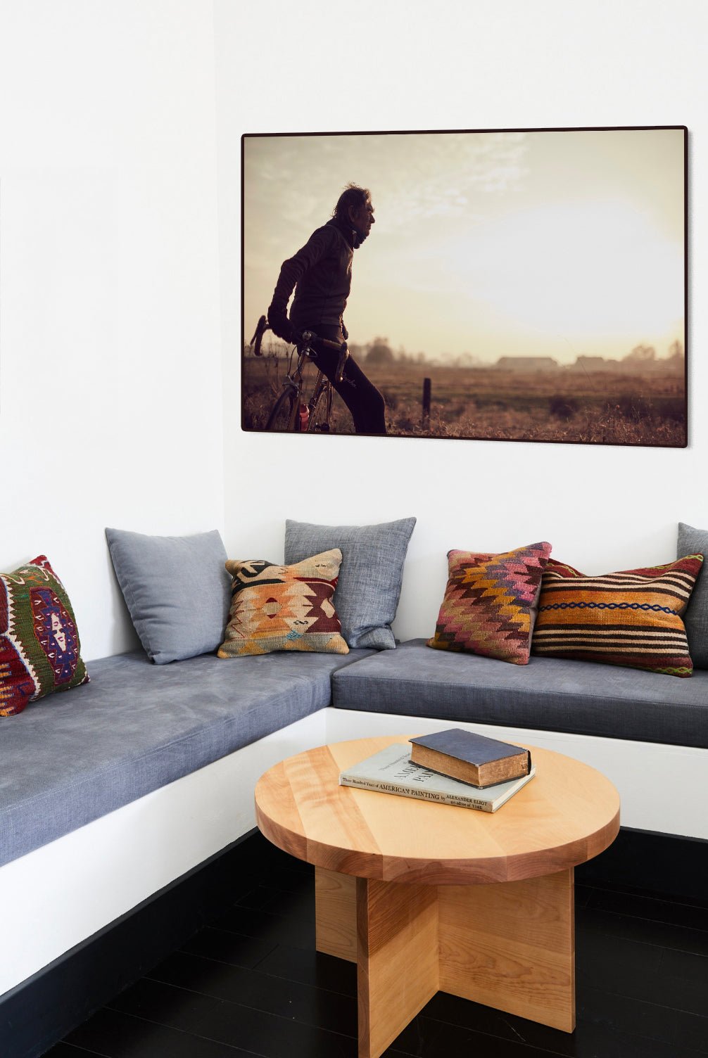 Detailfoto van de 'Golden Hour' Nederlandse wielerfotografie met een op maat gebouwde stalen fiets (gebouwd rond een jaren-80 Gazelle-frame) - wielrennen wanddecoratie door Cyclingprints.nl