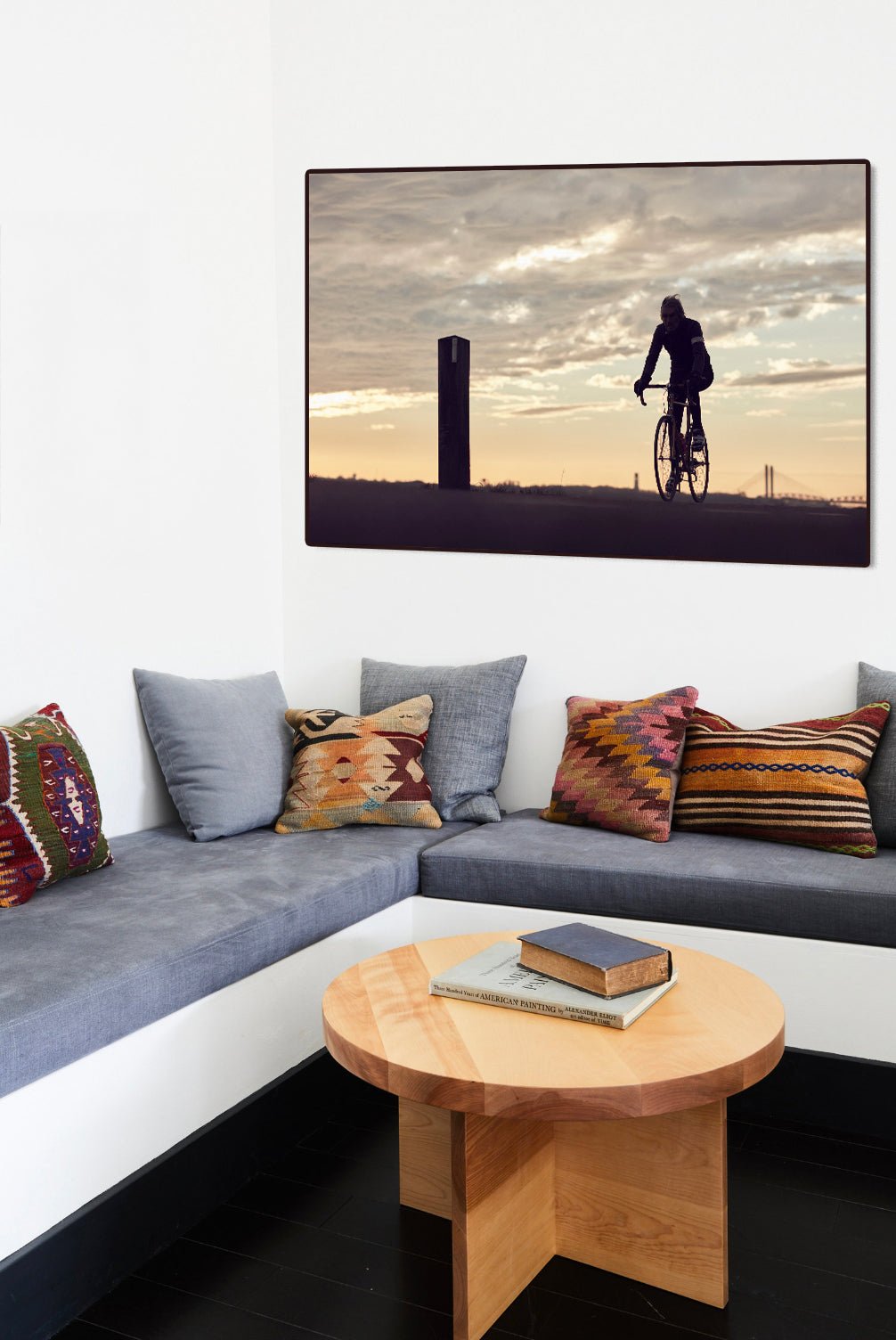 Detailfoto van de 'Sunsets & Spokes' Nederlandse wielerfotografie met een op maat gebouwde stalen fiets (gebouwd rond een jaren-80 Gazelle-frame) - wielrennen wanddecoratie door Cyclingprints.nl