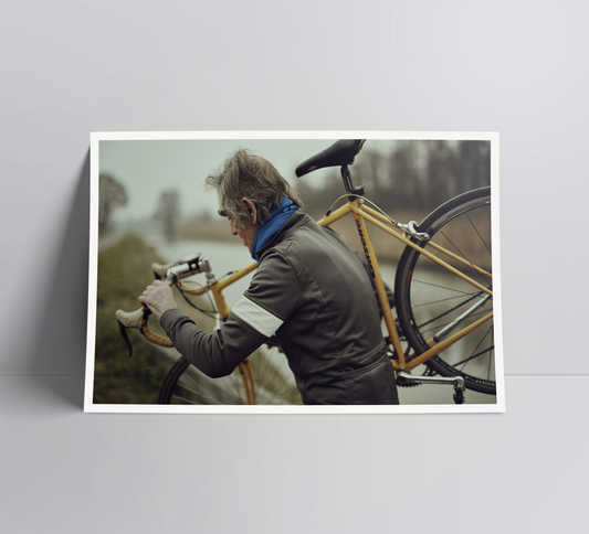 Lighten the load - a cycling print.