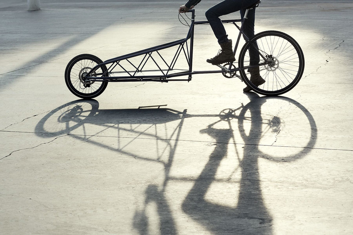 Cargo bike photography 'Gravity & Space' - Dutch cargo bike life on the bespoke Elian Cargo bike in Antwerp, fine art print by Cyclingprints.nl