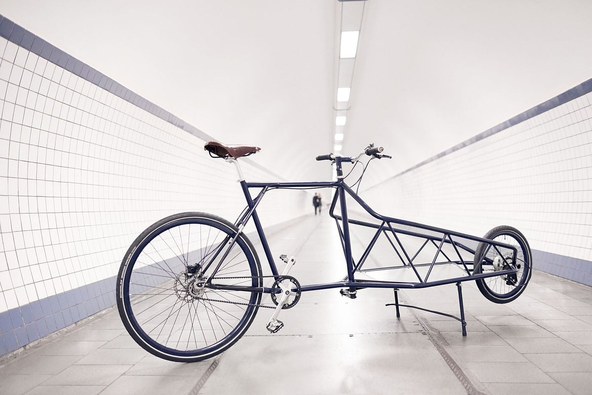 Cargo bike photography 'Tunnel Vision I' - Dutch cargo bike life on the bespoke Elian Cargo bike in Antwerp, fine art print by Cyclingprints.nl