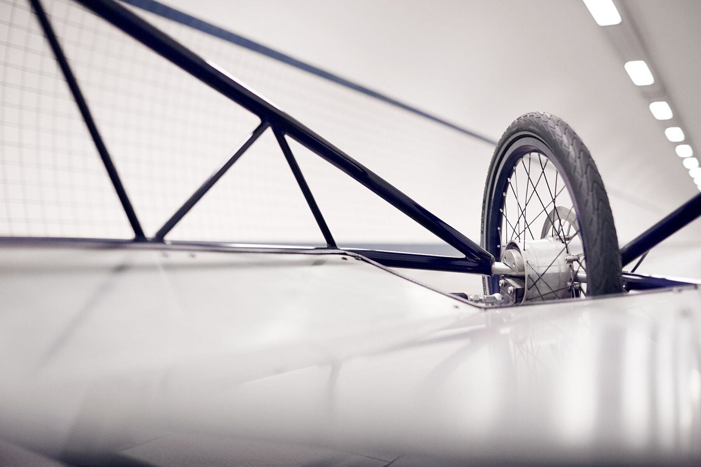 Elian Cargo Bike – Tyres & Tunnels | A Fine Art Cycling Print - Cyclingprints.nl