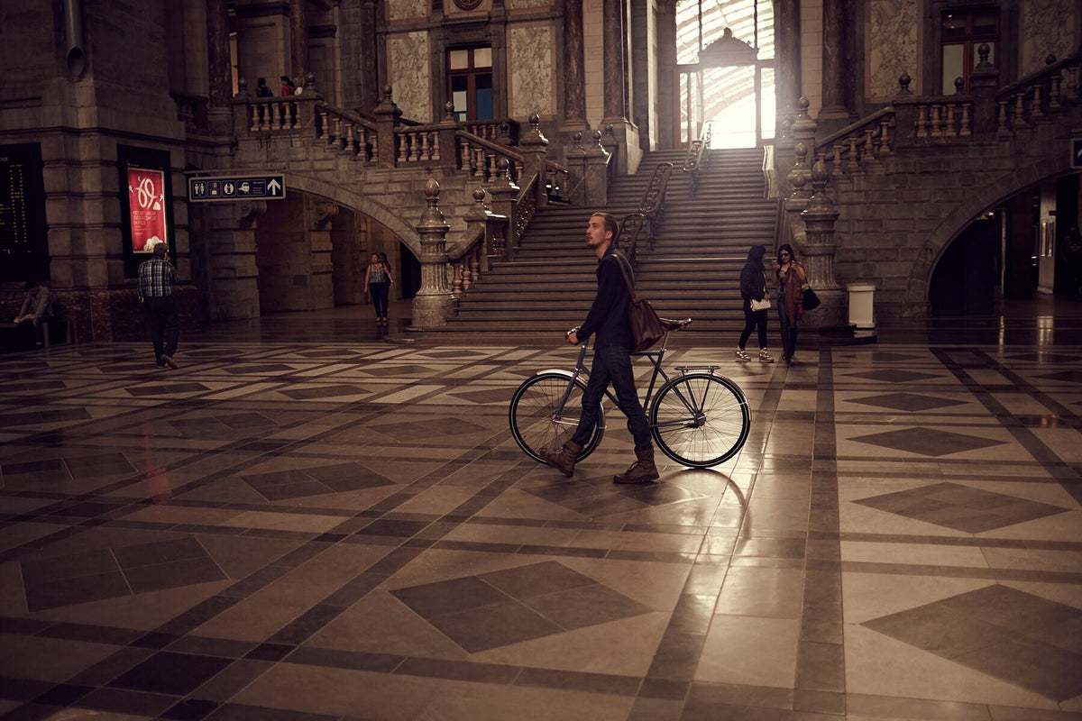 Commuter bike art 'Central Station' - captured on the bespoke Elian Commuter bike in Antwerp, fine art print by Cyclingprints.nl