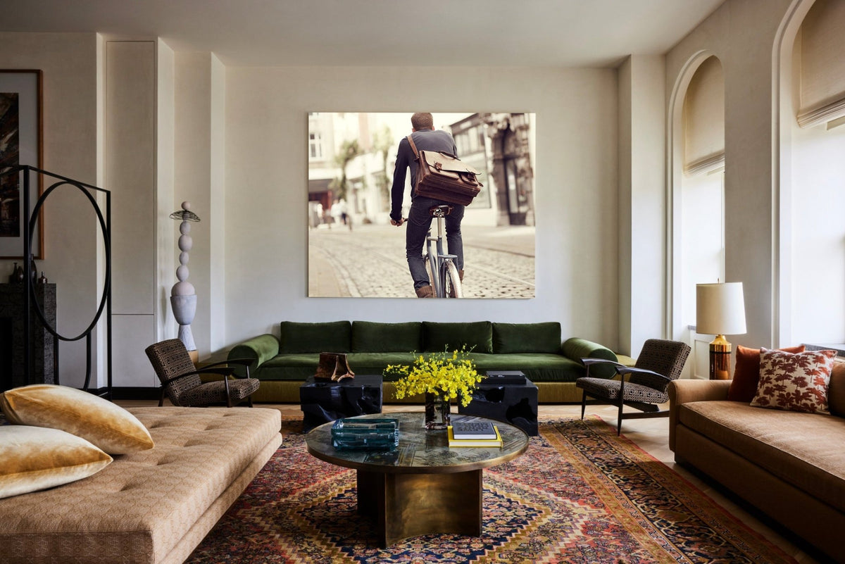 Detailfoto van de 'Making Tracks' forenzenfiets kunst met de op maat gebouwde Elian Commuter fiets - wielrennen wanddecoratie door Cyclingprints.nl