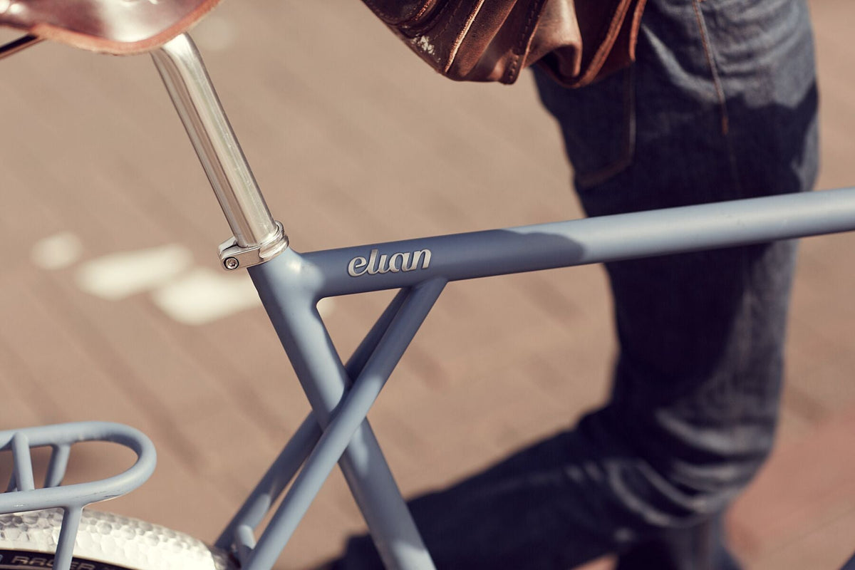 Commuter bike art 'Name & Frame' - captured on the bespoke Elian Commuter bike in Antwerp, fine art print by Cyclingprints.nl