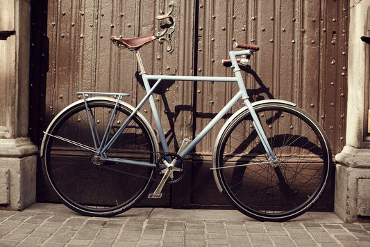 Commuter bike art 'Opening Doors' - captured on the bespoke Elian Commuter bike in Antwerp, fine art print by Cyclingprints.nl