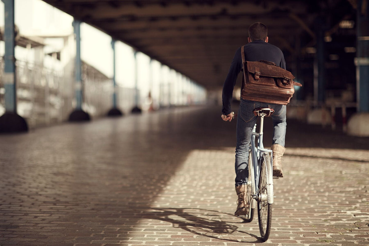Commuter bike art 'World without Walls' - captured on the bespoke Elian Commuter bike in Antwerp, fine art print by Cyclingprints.nl