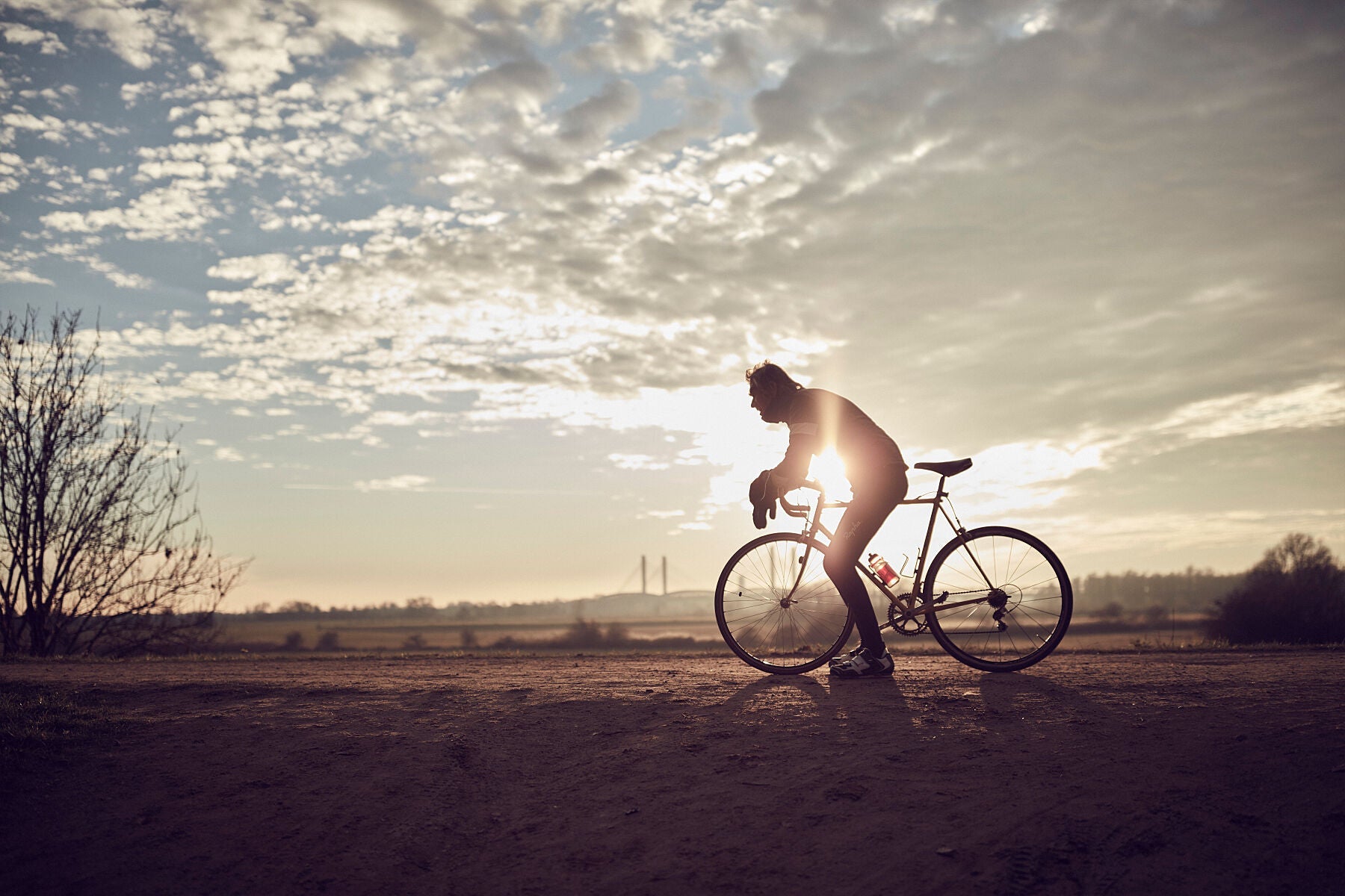 Man of Steel – Riverland | Cycling Portrait Print of Albert on His Steel Bike - Cyclingprints.nl