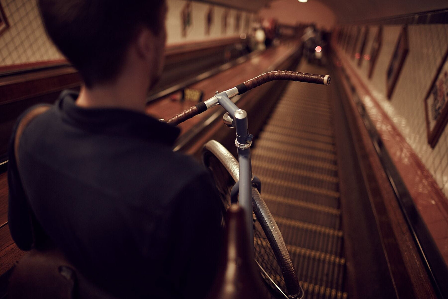 The Commuter Cycling Print - Down Town - Cyclingprints.nl