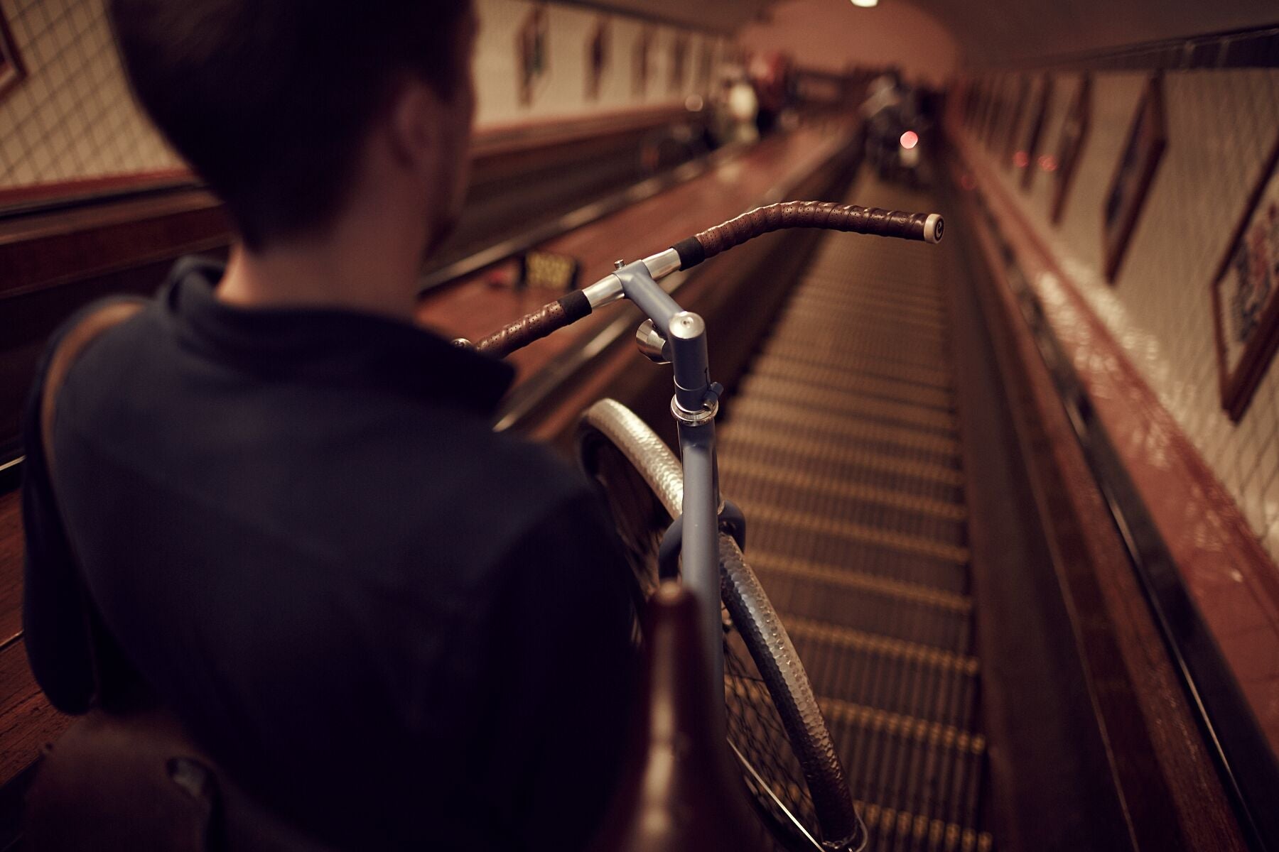 The Commuter Cycling Print - Down Town - Cyclingprints.nl